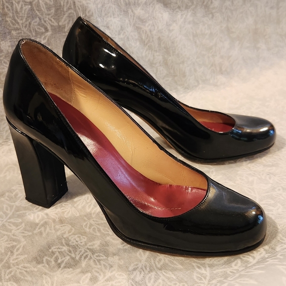 Kate Spade Classic Round Toe Chunky Heel Black Patent Leather Pump - Picture 1 of 8